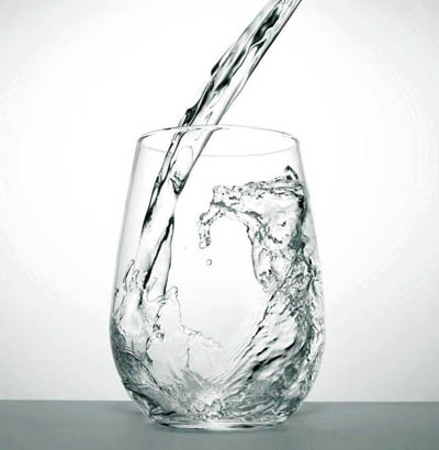 8妙招让你养成多喝水的好习惯